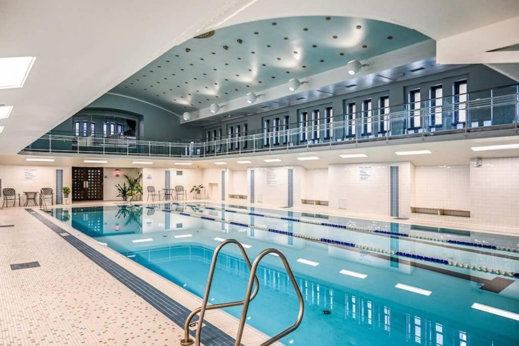 Heart Of Dt - Pool & Steam At Playhouse Square 315 Apartment Кливланд Екстериор снимка