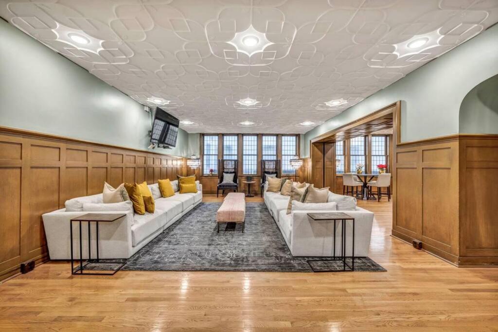 Heart Of Dt - Pool & Steam At Playhouse Square 315 Apartment Кливланд Екстериор снимка